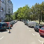 Cozy With Free Parking 아파트 바르나