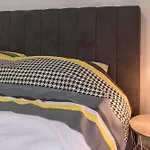 Cozy With Free Parking 아파트 바르나