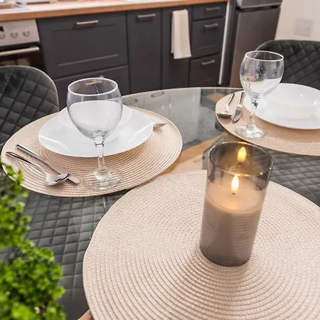 Cozy With Free Parking Daire Varna