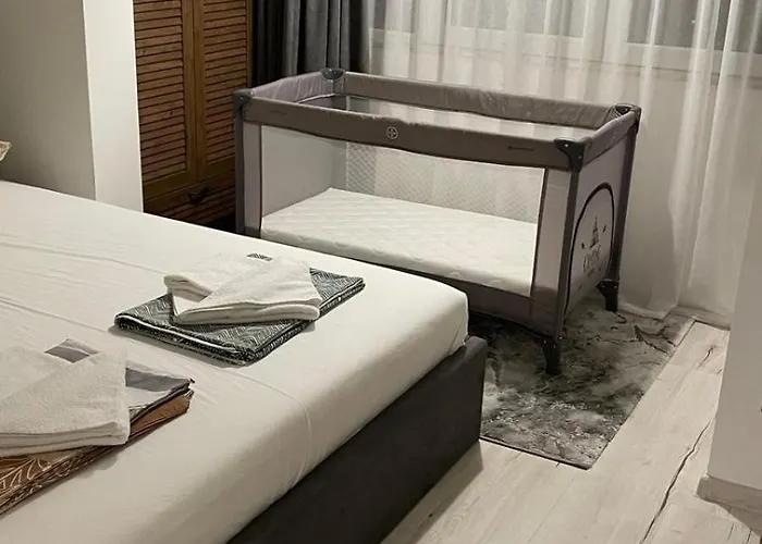 Cozy With Free Parking * Varna